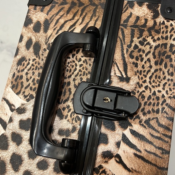 Makeup box - Picture 3 of 4